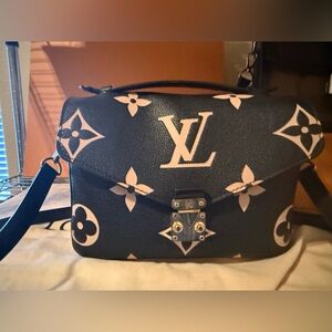 Louis Vuitton Giant Monogram Black Empreinte Metis crossbody bag